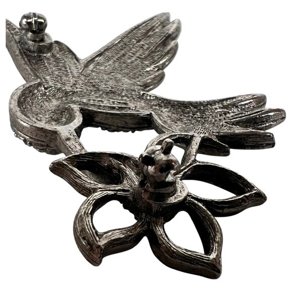 Vintage Avon Silver Tone Hummingbird & Flower Pin Brooch Rhinestone Accents - Picture 6 of 8